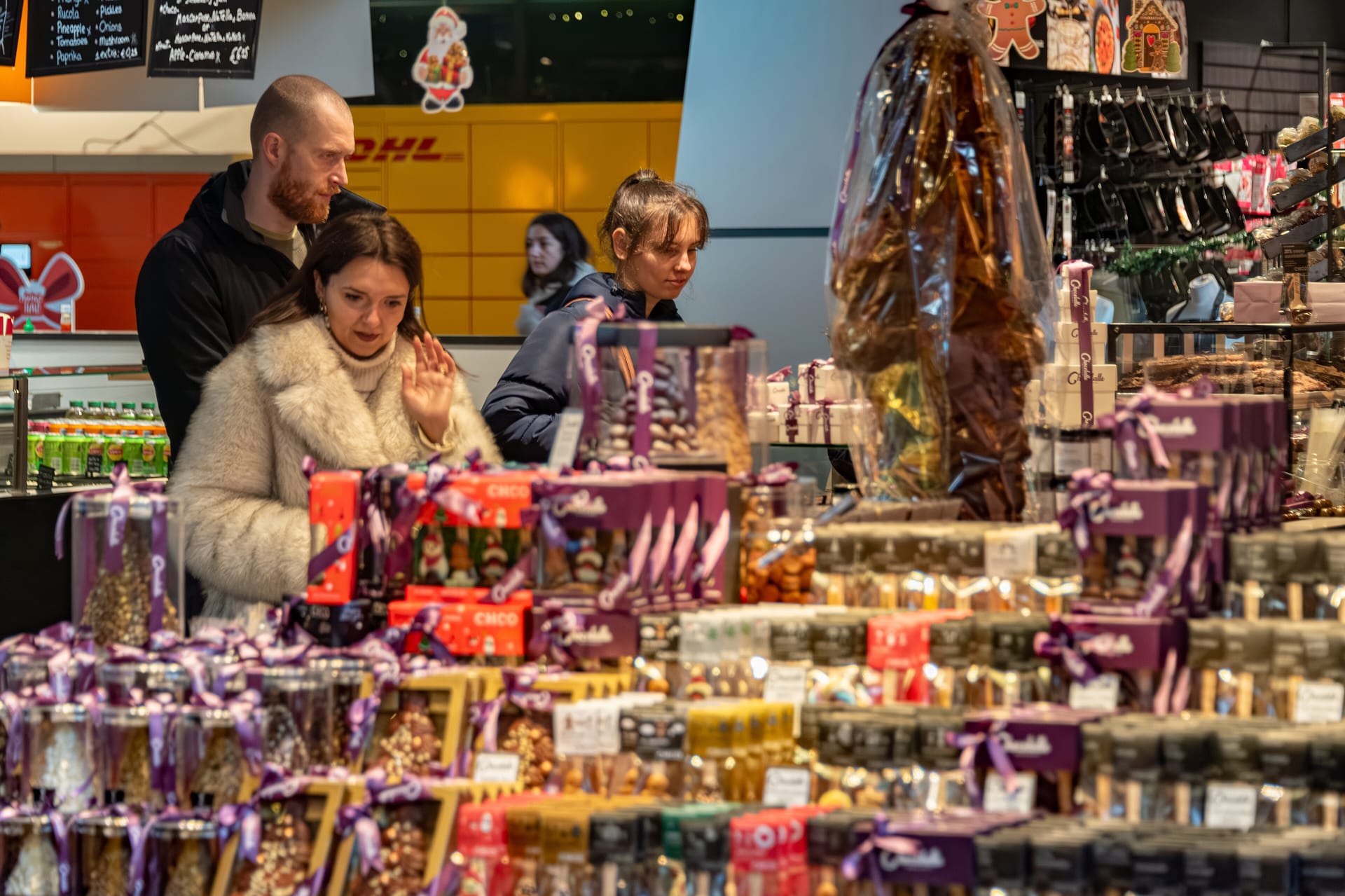 Markthal Rotterdam — food hall and modern architecture landmark